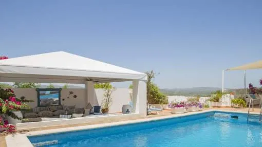 Lovely Charming House On top of a Hill In Jesus Lovely Charming House On top of a Hill In Jesus